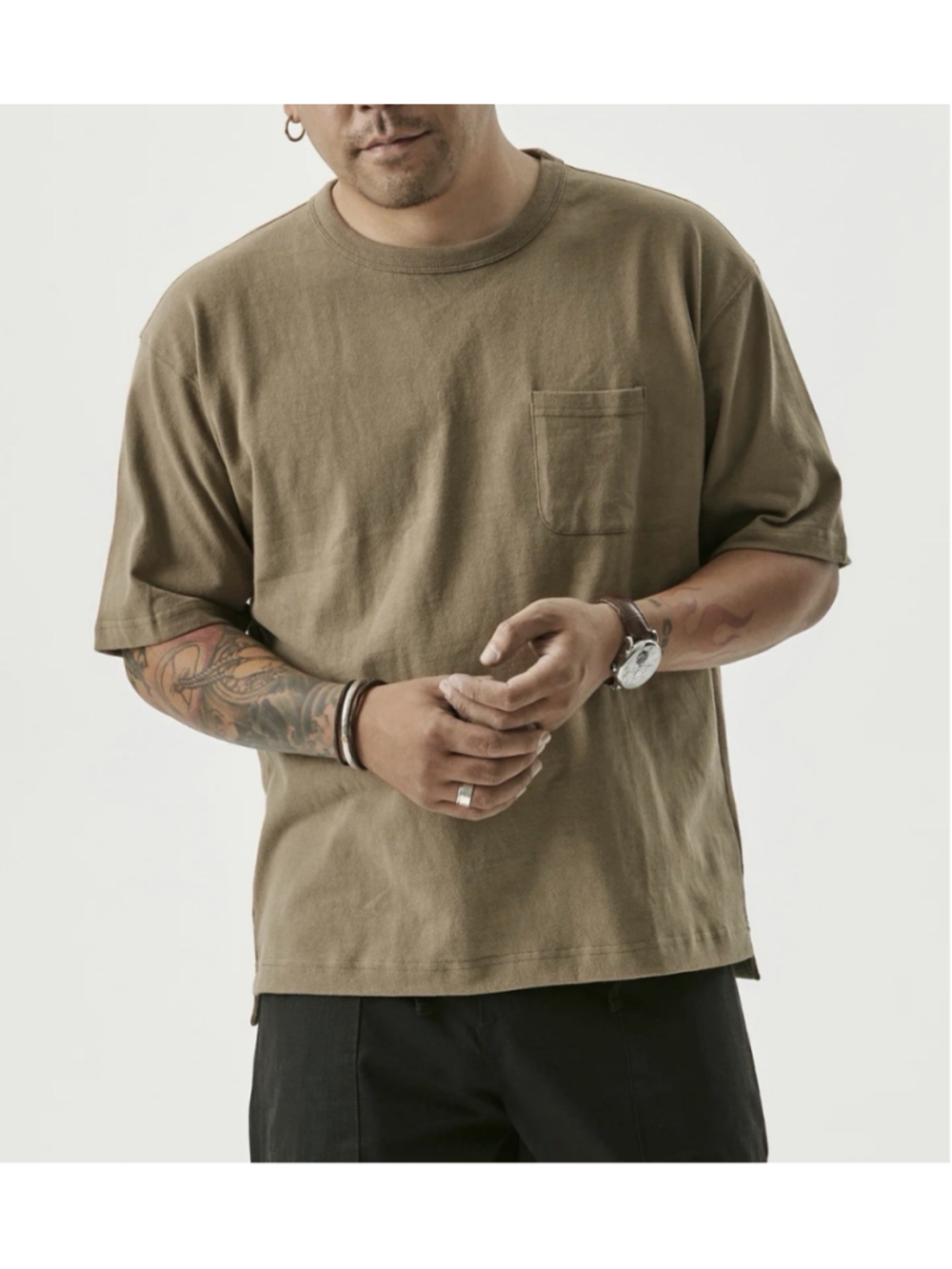 9.8 oz Cotton Classic Pocket T-Shirt - Khaki M